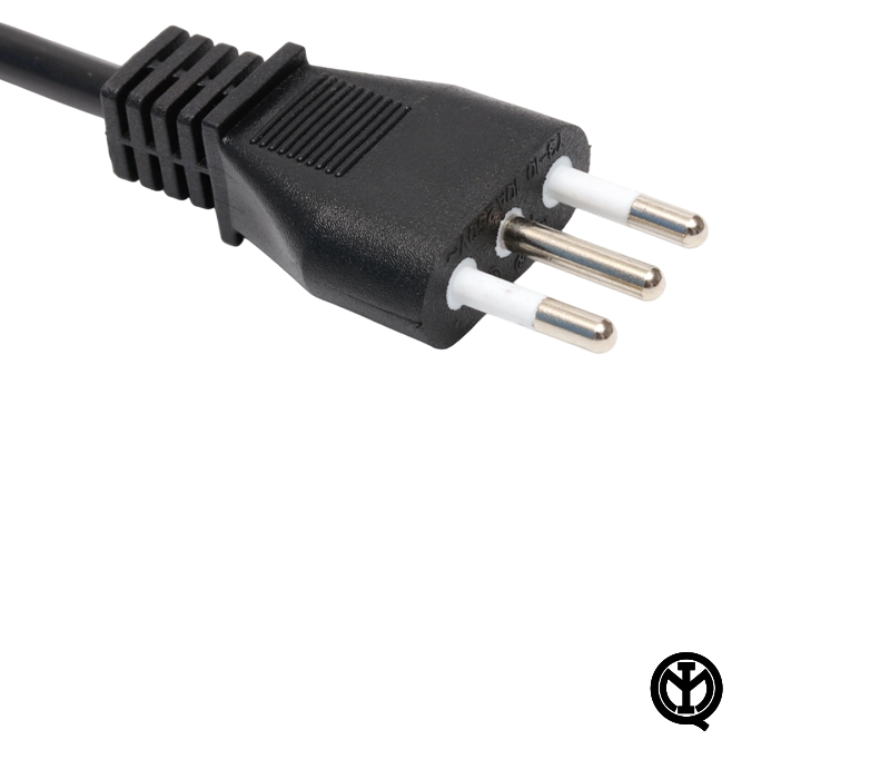 Y3-10 10A 250V 3 ピン イタリア製プラグ