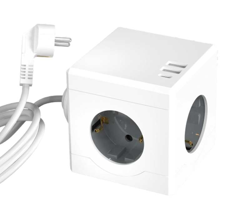 E16-C 有線キューブ電源タップ (ヨーロピアンスタイルコンセント 3 個、USB-A ポート 2 個、USB-C ポート 1 個付き)